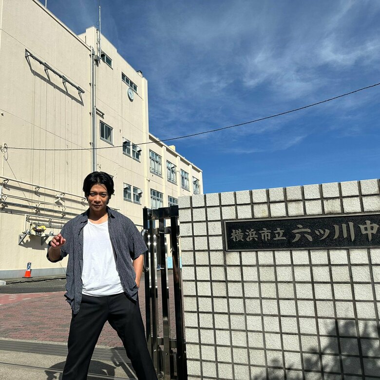 中学校の母校50周年で登壇も