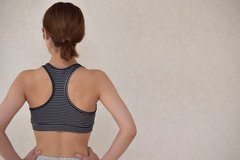 今年こそ！ボディラインをすっきりさせる効果的な筋トレ