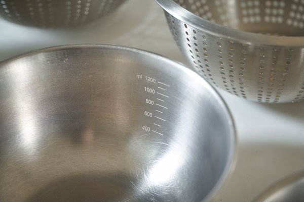 ニトリのステンレスボウルとザル