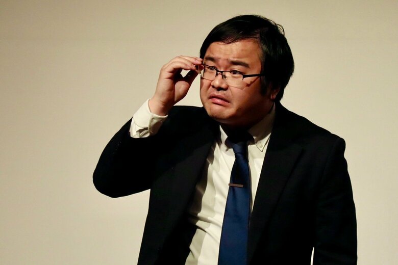 コントではなるべく音響や照明、小道具を使わないのがこだわり