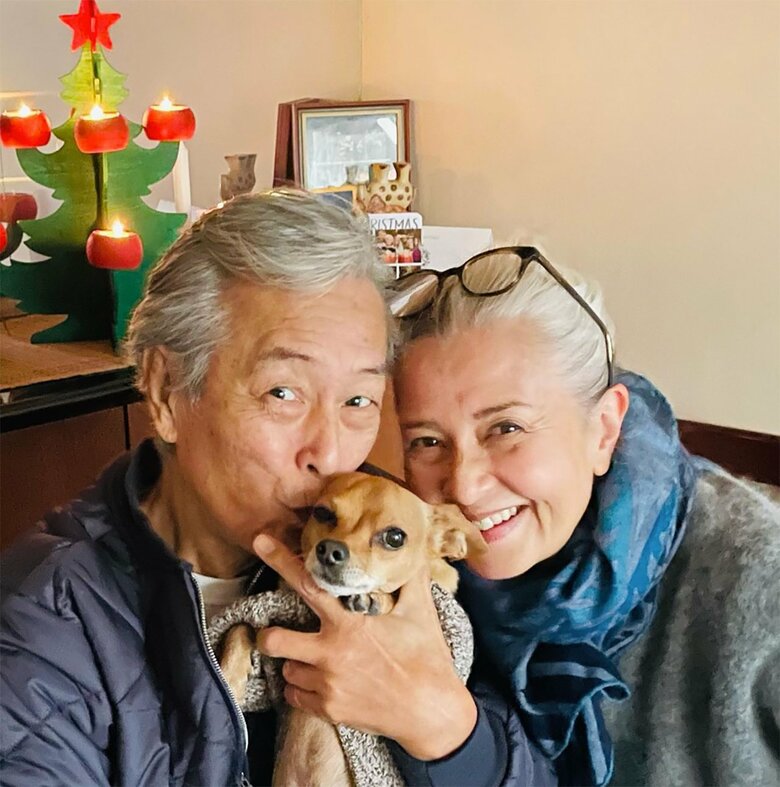 元保護犬のOzzyくんもいつも一緒です