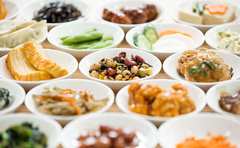 テレワークでも社食が自宅に届く!? 「オフィスおかん仕送り便」なら仕事に集中できそう