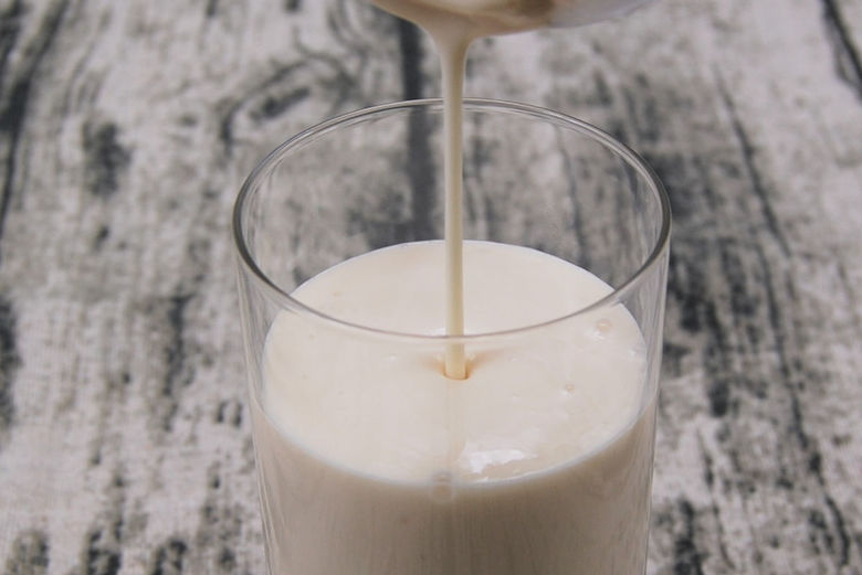 ファミマの人気スイーツ「シェイク! シェイク! クリーム!」の実物画像04