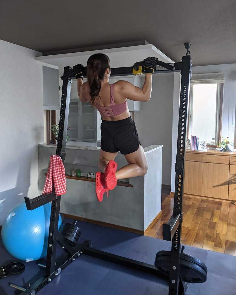 懸垂もらくらく持ち上がる