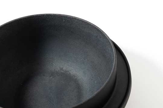 ▲塗装は施されていないので、ごはんに塗装が付く心配はない。