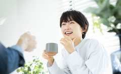 食い気味な返事は嫌われる…会話上手な“間の取り方”は？