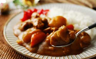 「やるやん！」子どもが絶賛する“洋食屋さん風”カレーがすぐ作れる