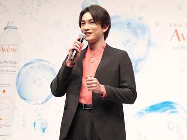 「白い粉がふくくらい乾燥肌」町田啓太が保湿を意識するようになるまで