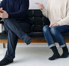 不機嫌で黙り続ける夫に批判続出の裏で小心者の意外な本音が