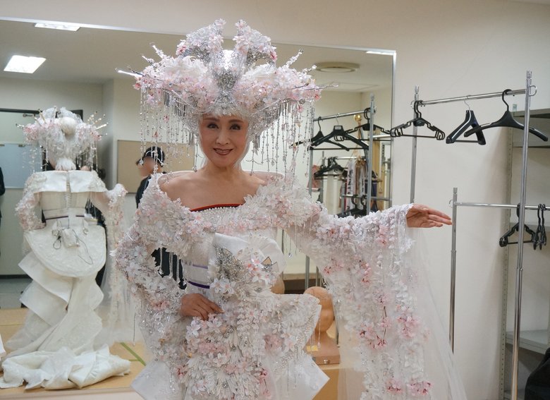 ネオ幸子　ヘッドドレスが一番重たかったもの