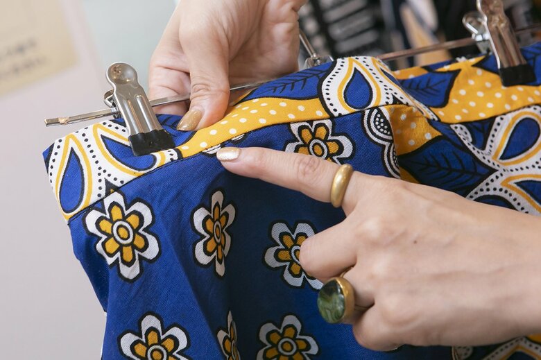 丁寧に検品を行って傷や汚れがあった商品は特別価格で販売