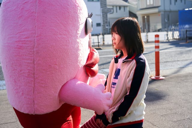 ©︎吉本興業 ©︎小山健／KADOKAWA