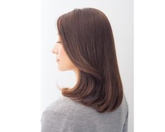 【美髪・再生ケア】30代でもツヤツヤ美髪を維持する秘訣！