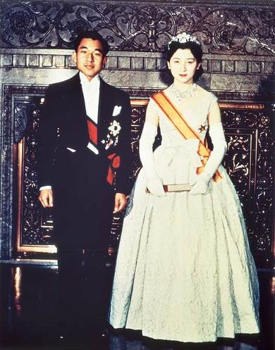 上皇后美智子様　御結婚の日のお母様とのお写真 上皇后美智子様 御結婚の日のお母様とのお写真