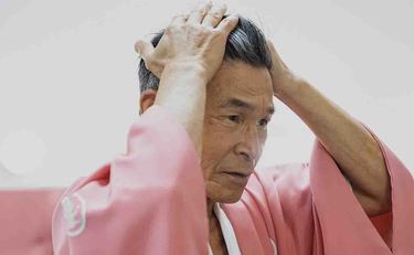 《多額の借金、震災で家が全壊、前立腺がん発覚》波乱万丈な人生 間寛平の家庭での本当の姿「いいお父さんになる努力してくれた」