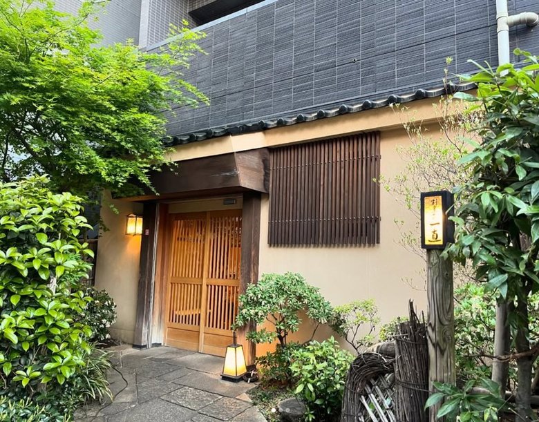 間借りしている「鮨ゆう子」の店舗