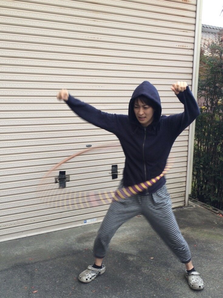 「手軽なシェイプアップにはフラフープがいい」と水野さん