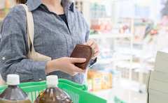 レジ待ち中の場所取り行為「誰でも許せないでしょ！」と思いきや…