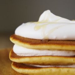 ローソン夏の「パンケーキ」は絶品ココナッツミルククリーム！