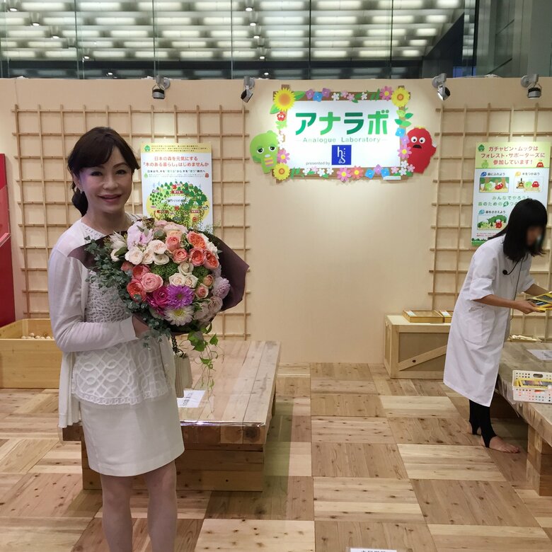 かつて入江さんが手がけた子ども番組の人気キャラ・ガチャピンとムックが登場するイベントにて