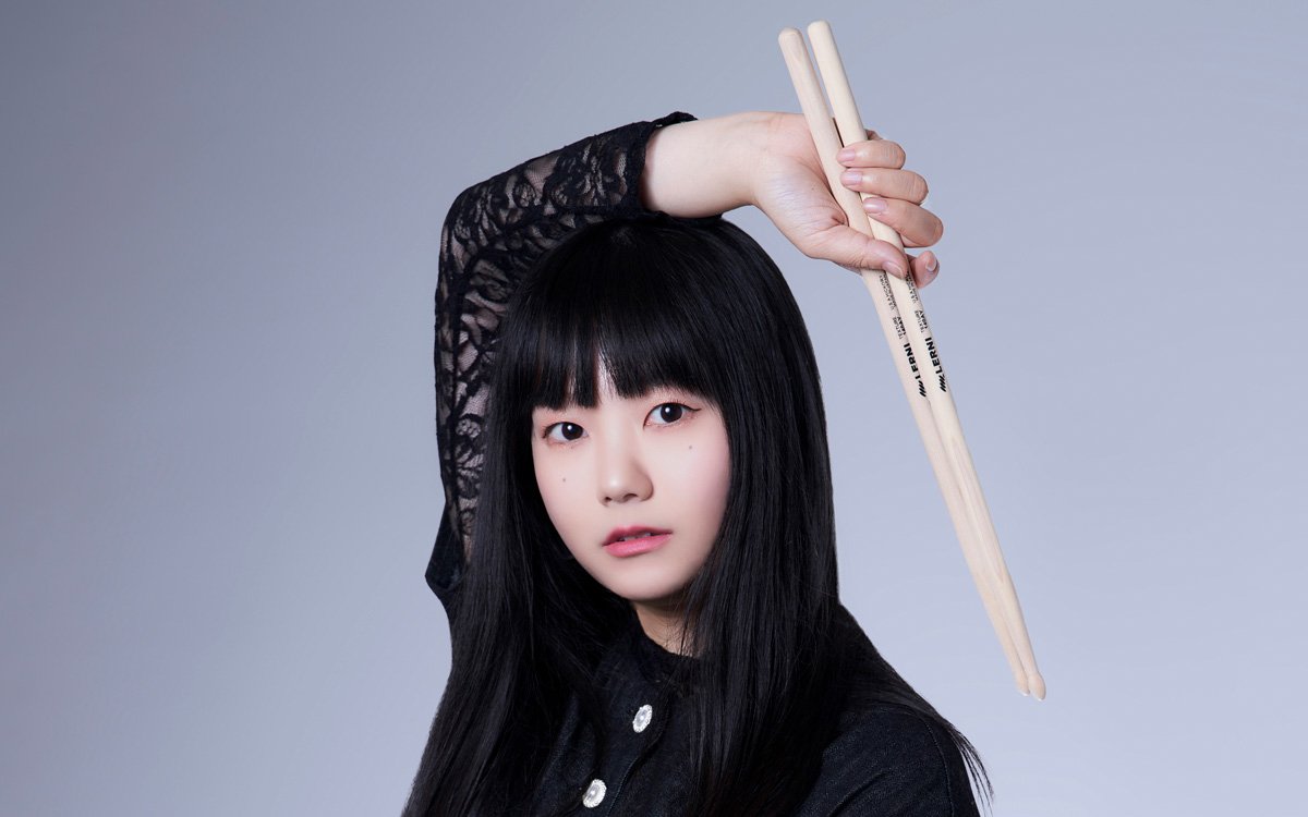 【Dr 山中綾香直筆サイン入り】青と夏  Mrs. GREEN APPLE Mrs.GREEN APPLE山中彩華サイン入り -青と夏 CD/DVD- - メルカリ