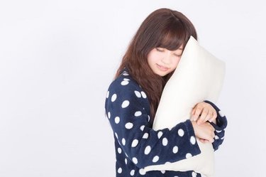 寝る前に音楽を聴くとメリットがいっぱい！快眠のための音楽の聴き方