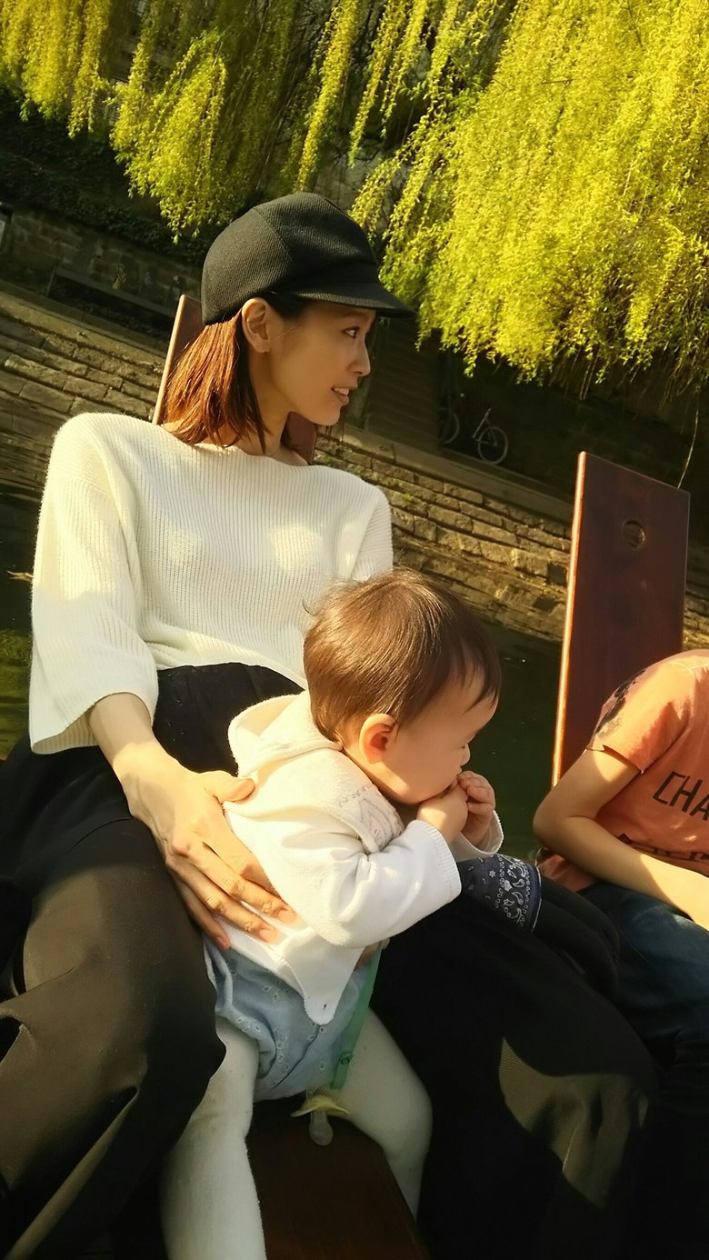 中村明花さんと娘