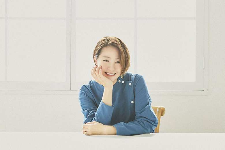 スタッフにも取材陣にも気さくに話す田中美保さん