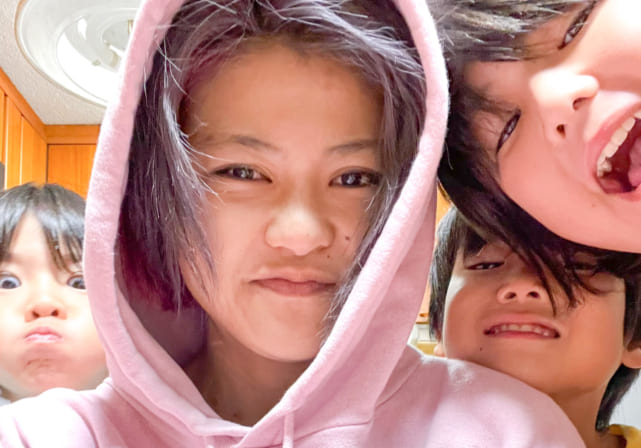 3人のお子さんたちと