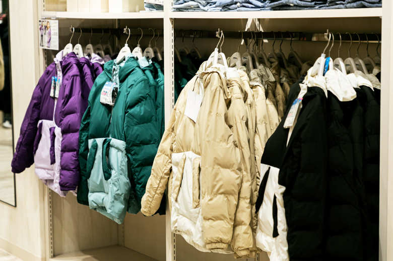 ワークマン女子 防風ストレッチウォームフーディー カラーバリエーション