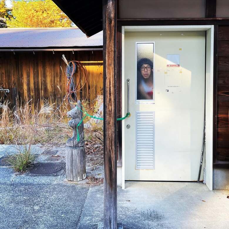 とある山奥にあるトイレから