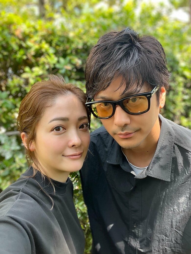 美男美女！平山あやさんと夫の速水もこみちさん