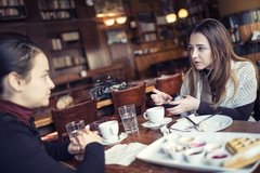 夫への愚痴に「離婚した方がいい！」と言うママ友…その裏の心理が怖すぎる!!