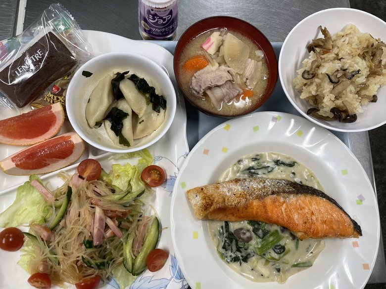 ある日の夕食。全て美味しそう…！