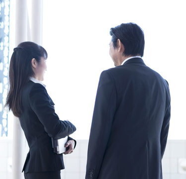 職場のオバさんからLINEで「わかりみ」返信する身になってくれ!!