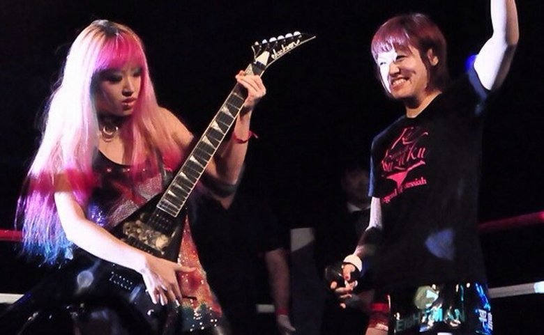 プロのギタリストの妹が試合前に演奏でエールを