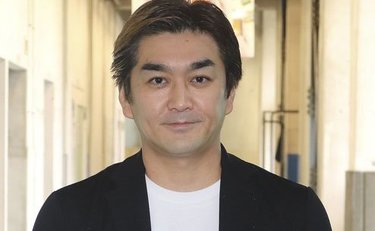 「誕生日を祝ってもらった記憶もない家庭で育った」平成ノブシコブシ・徳井 中学からヤングケアラーに「母が精神を病み、家族に対して愛もなかった」