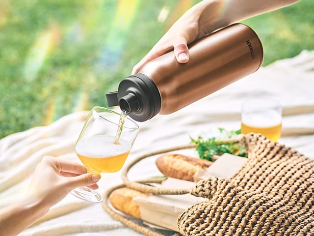 冷えた状態でビールなどを持ち運ぶこともできる