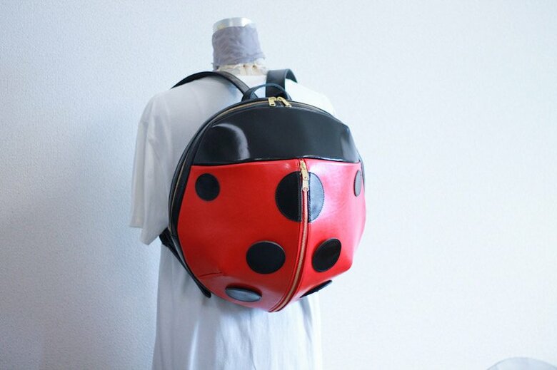 テントウムシリュック