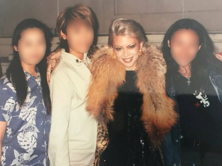 高校生と思えないほど大人っぽくてゴージャス！デビュー当時の小柳さん