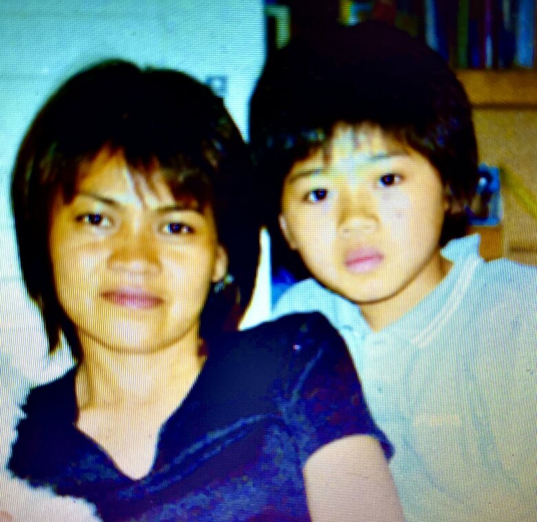 「親子、似てます！」幼少期のハリウさんと母のヴィルマさん