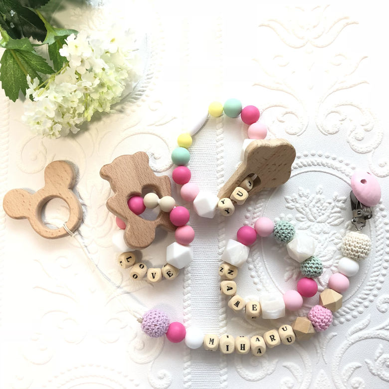 資格取得の講座で作るシリコンビーズの歯固め