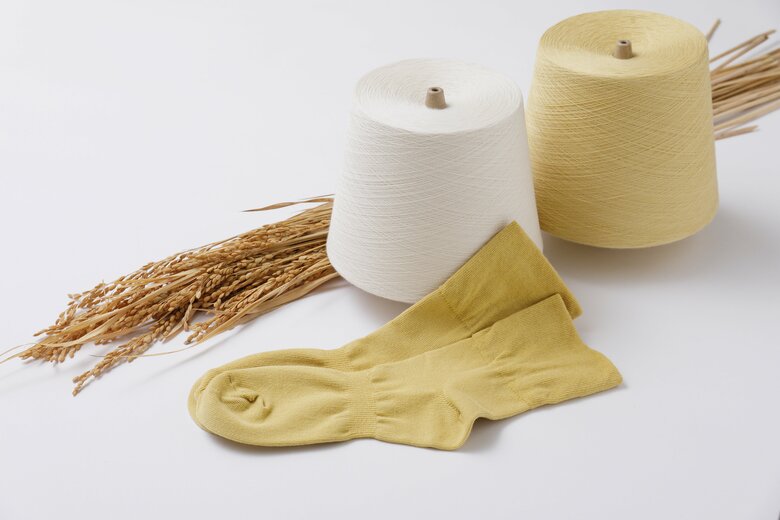 米ぬかを捨てるのはもったいない！との想いから誕生した米ぬかソックス