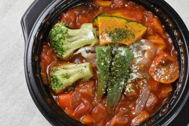 ナチュラルローソンの人気商品「1食分の野菜が摂れるラタトゥイユ」の実食画像