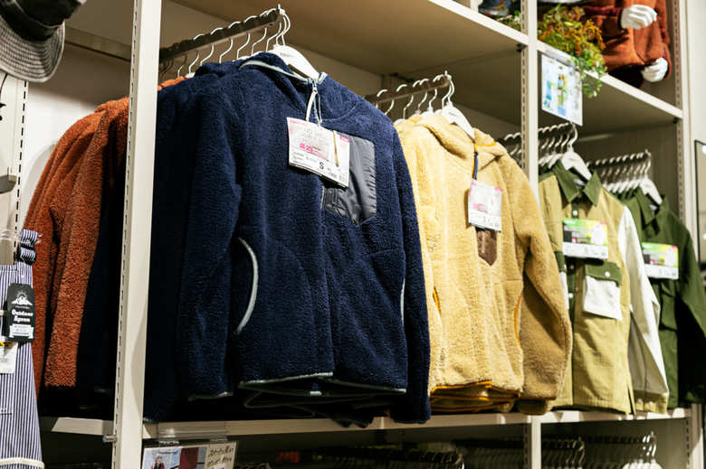 ワークマン女子 防風ダブルボアフーディー カラーバリエーション