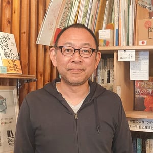 東京都世田谷区・松陰神社前の「100人の本屋さん」「コワーキングスペース100work」「イベントスペース100cube」オーナー