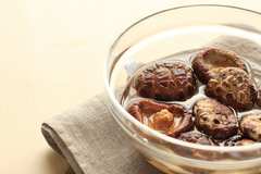 血管の若返り＆がん予防に!?シイタケの知られざる食べ方