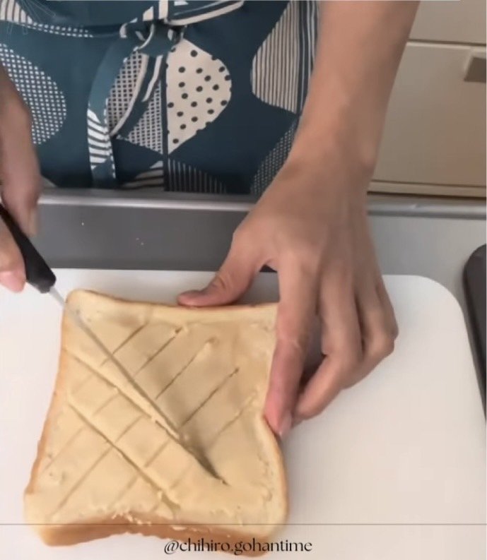 【作り方7】ナイフでメロンパン風に模様をつける