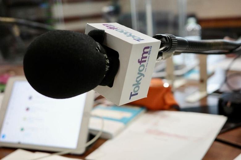 月〜金の午前6時からの放送のため、毎朝朝5時にTOKYO FMに到着するように家を出るそう