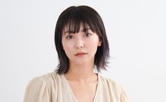 《次女20歳で夫70歳》9年ぶりに第2子出産したAKINA「年子のほうが楽だった」という母の言葉に対する意外な「実感」